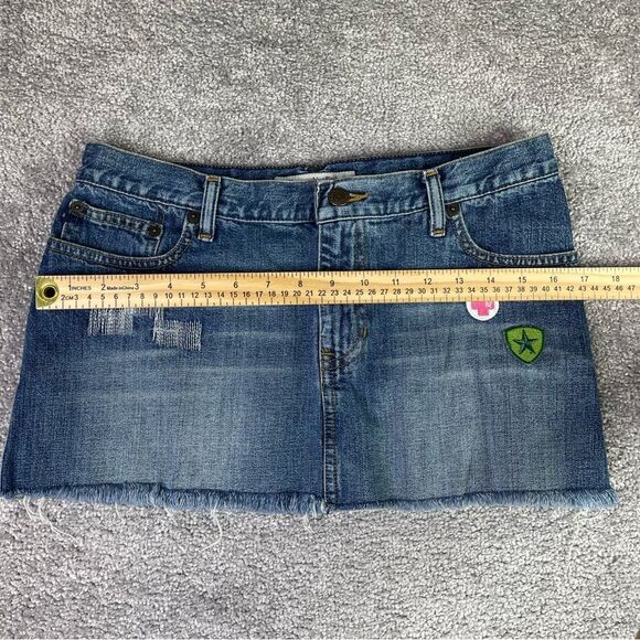 Vintage Abercrombie & Fitch Micro Mini Skirt Women’s 4 Blue Frayed Hem Y2K - Picture 8 of 9